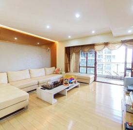 博海名苑 4室2厅140.85m²满五年