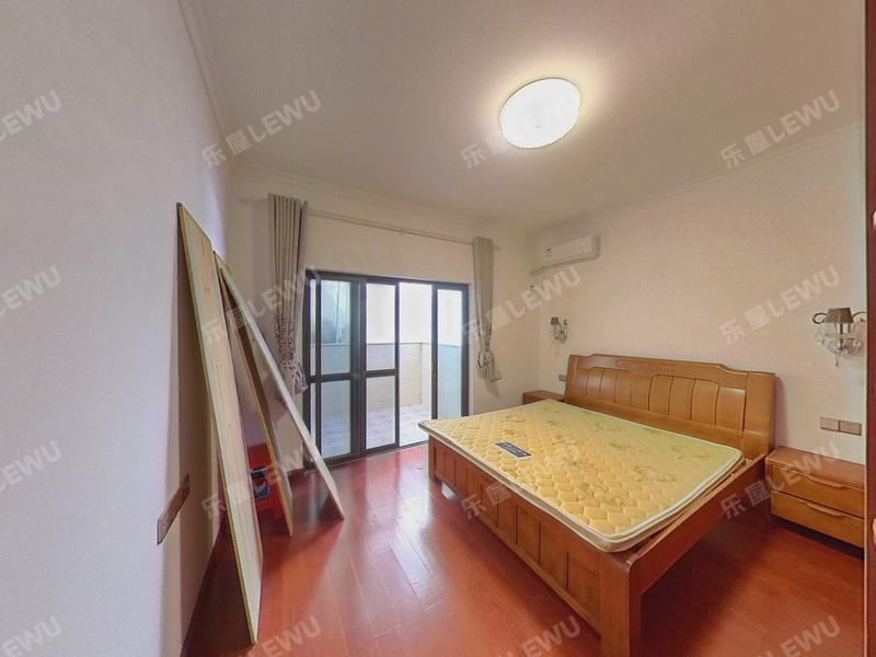 中山云山雅墅二、三期卧室照片_云山雅墅二、三期 红本在手！3室3厅216m²满五年！