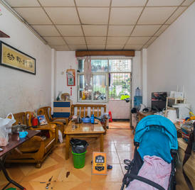 公路局大院 3室1厅70m²整租