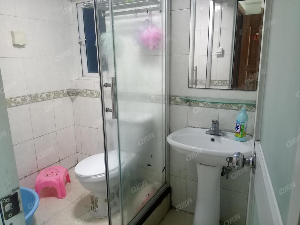 建业大厦 3室1厅86m²整租