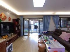 万科公园里三期 4室2厅150.2m²整租