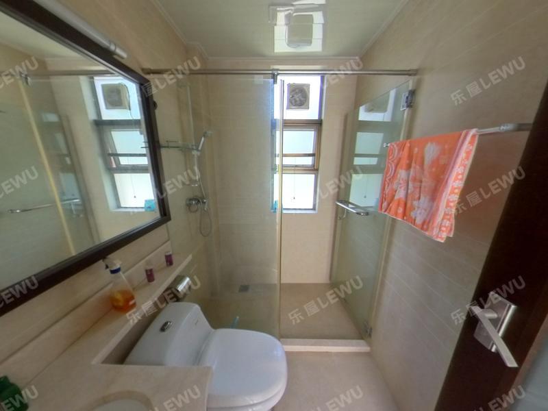 中山凯茵新城碧云天卫生间照片_凯茵新城碧云天 4室2厅240m²普通装修