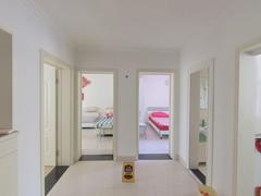 龚大塘小区 3室1厅68.03m²精装修