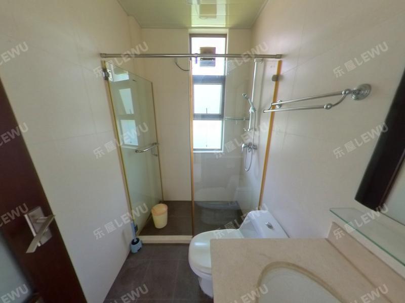 中山凯茵新城碧云天卫生间照片_凯茵新城碧云天 4室2厅240m²普通装修