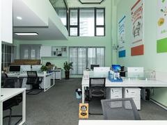 港铁天颂 4室2厅215.4m²整租