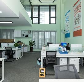 港铁天颂 4室2厅215.4m²整租