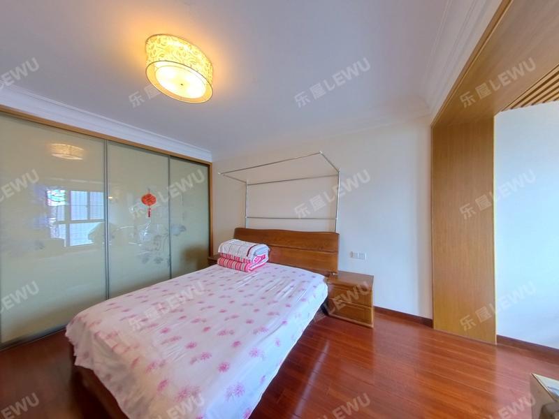 合肥水墨兰庭卧室照片_水墨兰庭 3室1厅134.32m²满五年