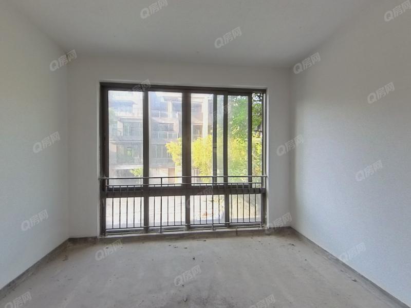 中山凯茵又一城卧室照片_凯茵又一城 4室2厅238m²毛坯