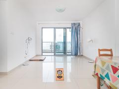 阳光海滨花园 3室2厅88m²整租
