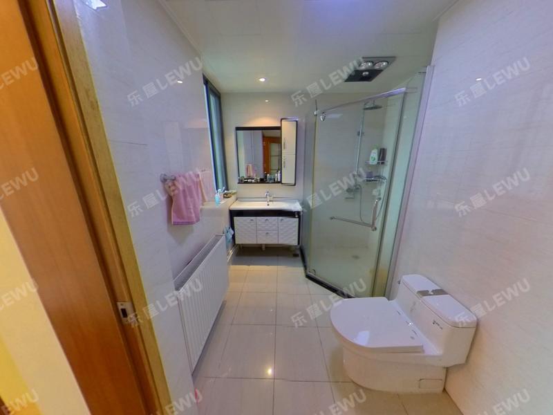 合肥水墨兰庭卫生间照片_水墨兰庭 3室1厅134.32m²满五年