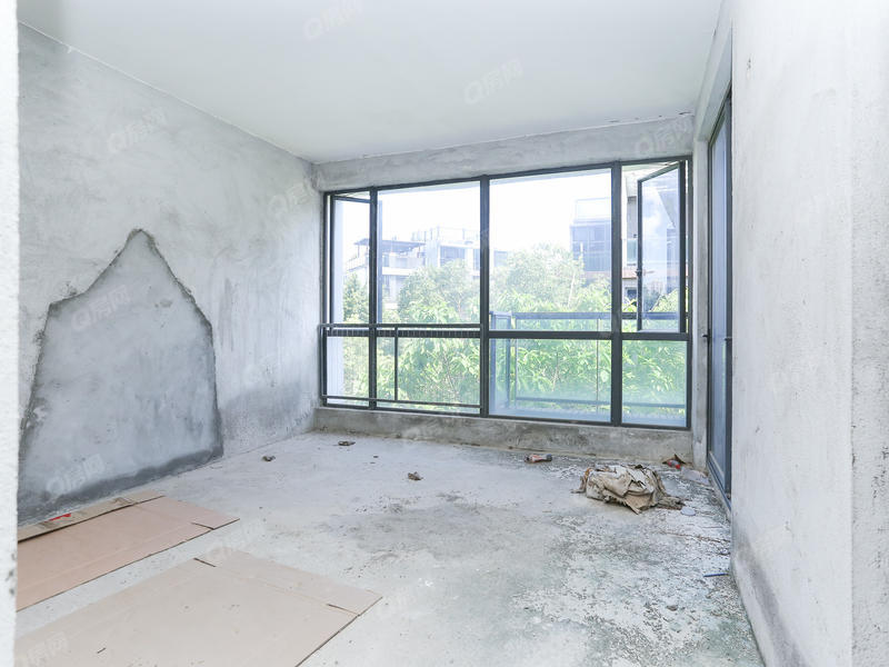 中山海伦堡六期卧室照片_海伦堡六期 别墅好房。毛坯。自己装修