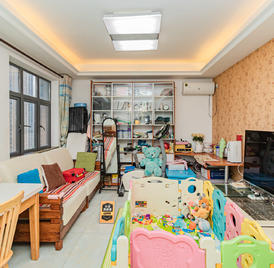 潜龙曼海宁花园南区 2室2厅80.29m²整租
