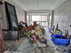 名居广场 4室2厅131.53m²精装修