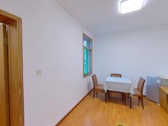 安装公司大院 干净整洁的装修,整租,要求租客爱惜房屋