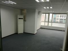 财富广场  （新上）精装修 保养不错 通透采光好 看房方便