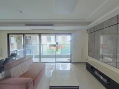 时代保利中环广场 3室2厅118m²整租