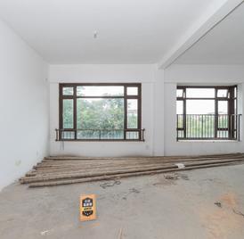 观湖园 5室2厅192.11m²满五年