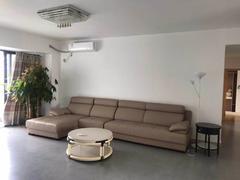 中信红树湾 3室2厅168m²整租
