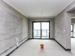 朗泓龙园大观 2室2厅69.57m²精装修