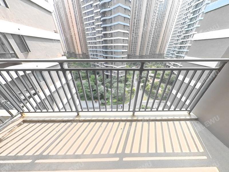 中山御城金湾花园阳台照片_御城金湾花园 3室2厅136.96m²毛坯