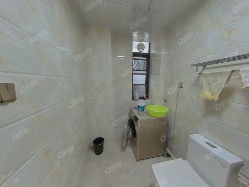 中山锦绣国际花城3期卫生间照片_锦绣国际花城3期 别墅好房,分3层,使用面积大.居住舒服,值得购买