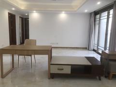 华业玫瑰四季 4室2厅106m²整租