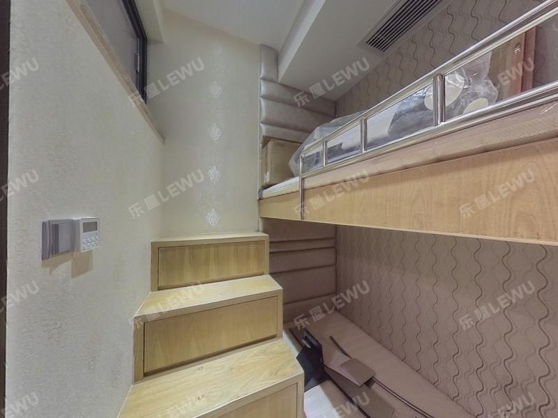 中山云山雅墅二、三期卧室照片_云山雅墅二、三期 豪华精装！6室4厅260m²精装修！