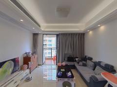 怡景豪庭 3室2厅90m²整租