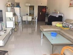 假日湾 3室2厅123m²整租