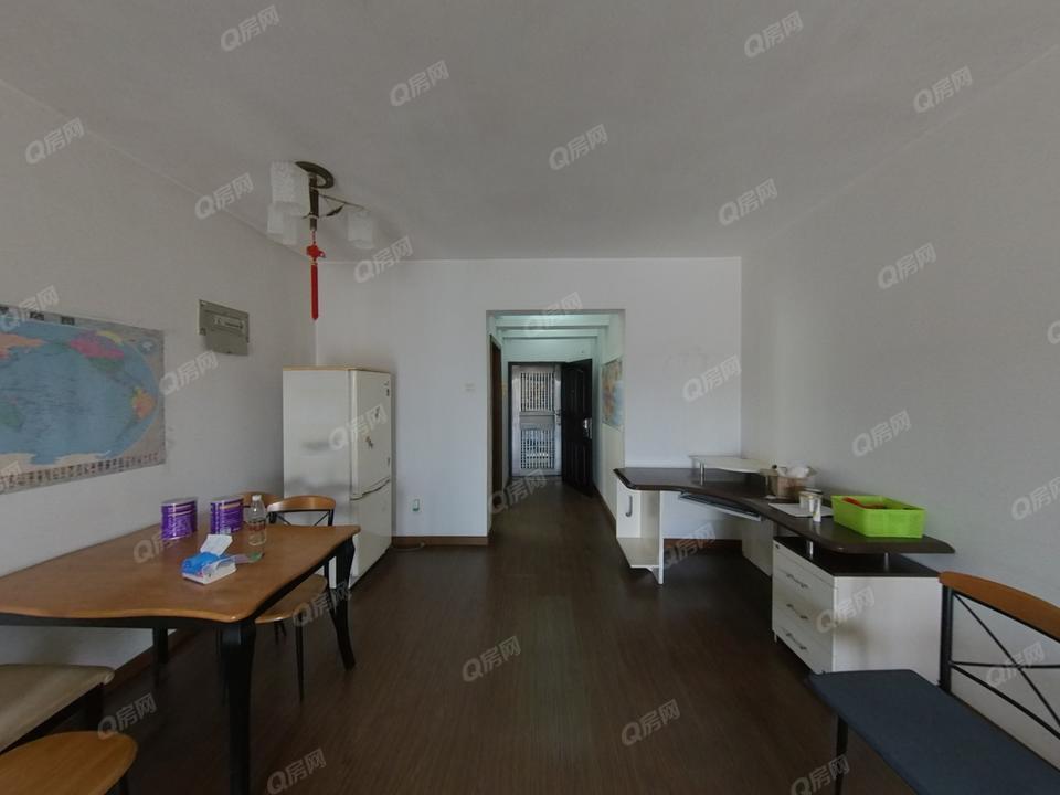 欧景城华庭南区 新出房源，户型方正，花园中间，住家安静舒适