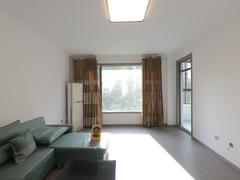 香格里拉花园紫阳 3室2厅125.74m²精装修