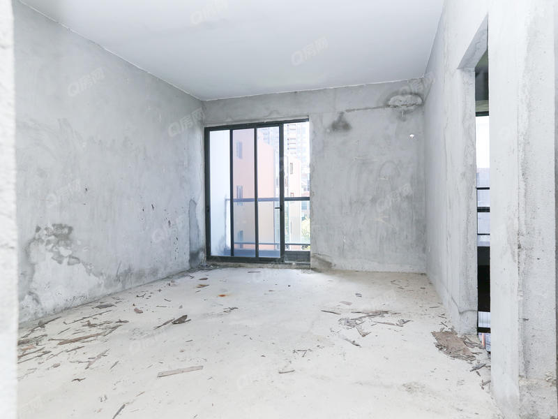 中山海伦堡六期卧室照片_海伦堡六期 别墅好房。毛坯。自己装修