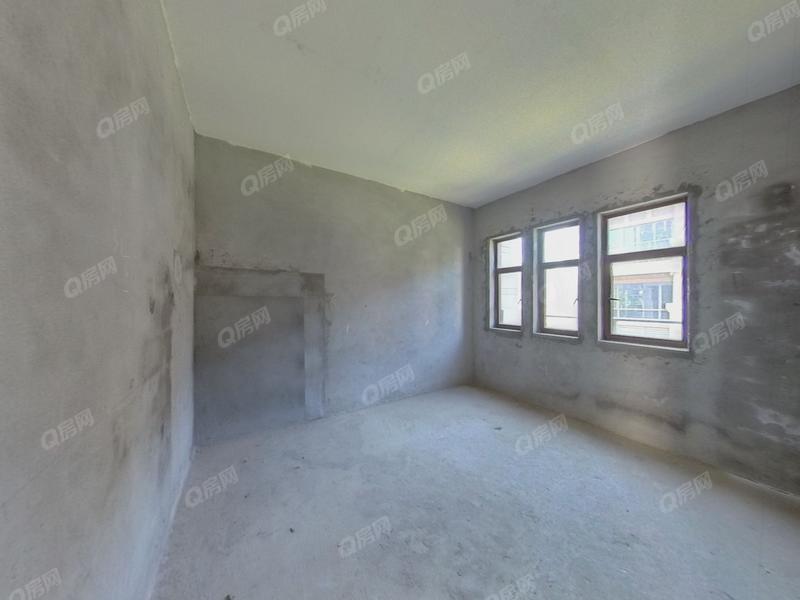 中山奥园香槟花园卧室照片_奥园香槟花园 坦洲别墅  低于市场价急卖 大露台大花园带车位