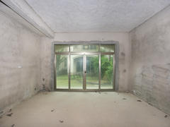 观海园 4室2厅193.18m²毛坯