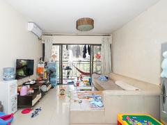 英郡年华花园一期 3室2厅86.76m²整租