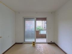 世纪荣廷小区 3室2厅104.43m²满五年