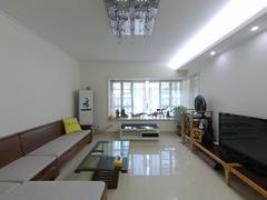 公园大地九期 4室2厅125.8m²整租