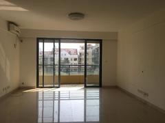 纯水岸一期 4室2厅207m²整租
