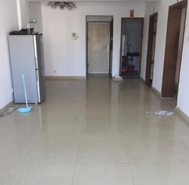 新港鸿 2室2厅72m²整租