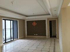 金域华府二期 4室2厅89m²整租