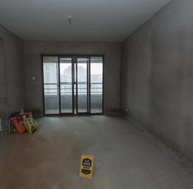 荣徽苑 4室2厅131m²毛坯