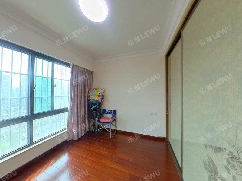 合肥水墨兰庭卧室照片_水墨兰庭 3室1厅134.32m²满五年