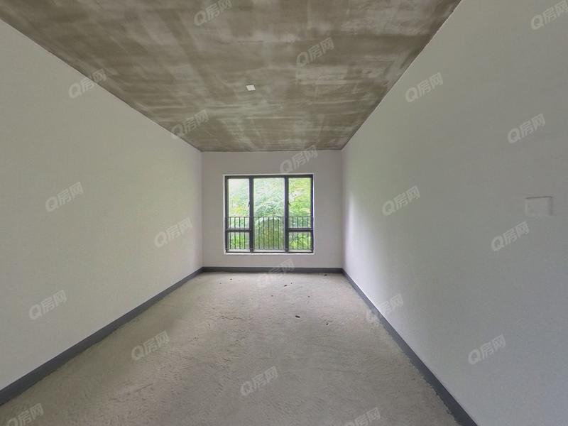 中山佳境康城臻盛园卧室照片_佳境康城臻盛园 5室2厅312m²毛坯