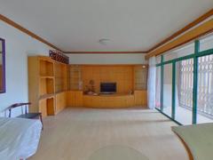 海涛居 海涛居电梯三房 138平租4300/月