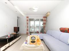 前海花园三期 3室2厅146m²整租