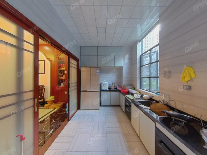 中山锦绣国际花城3期厨房照片_锦绣国际花城3期 别墅好房,分3层,使用面积大.居住舒服,值得购买