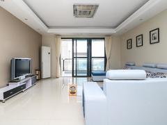 东海岸三期 4室2厅165.36m²精装修