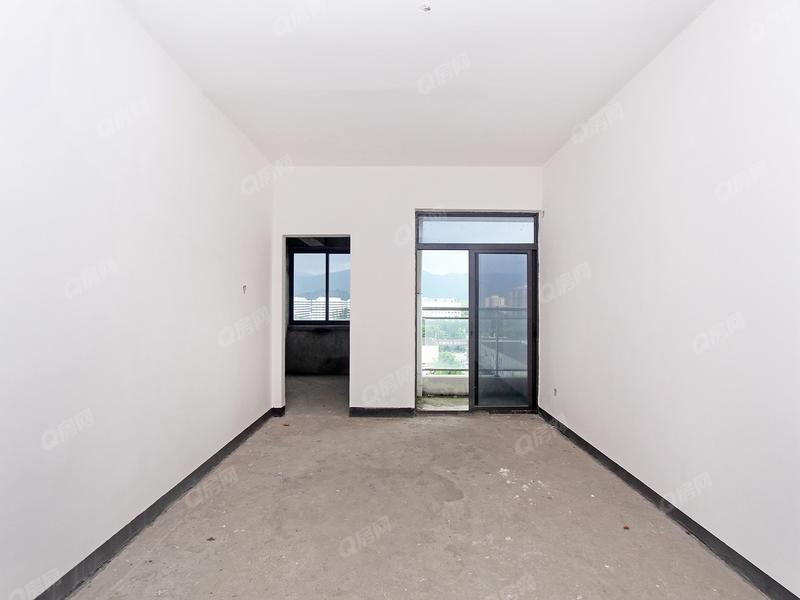 中山景观一品餐厅照片_景观一品 5室2厅202m² 毛坯方