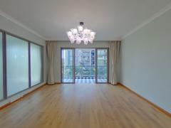 每一间花园 5室2厅195.59m²满五唯一