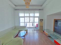 华南名宇一期 4室2厅151m²满五年